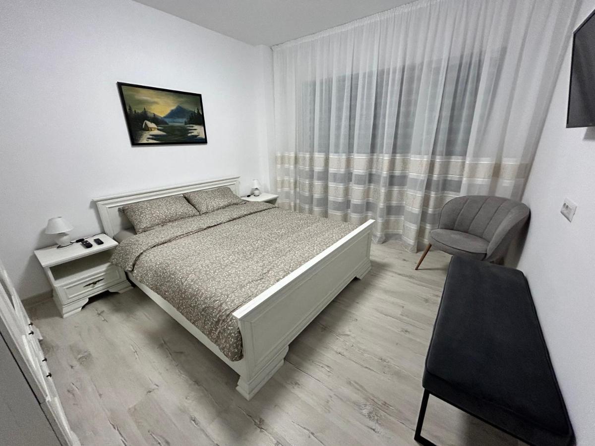 1 Mai - Luxury Park Apartments - Self Check-In - Private Parking - 2 Craiova Exteriér fotografie