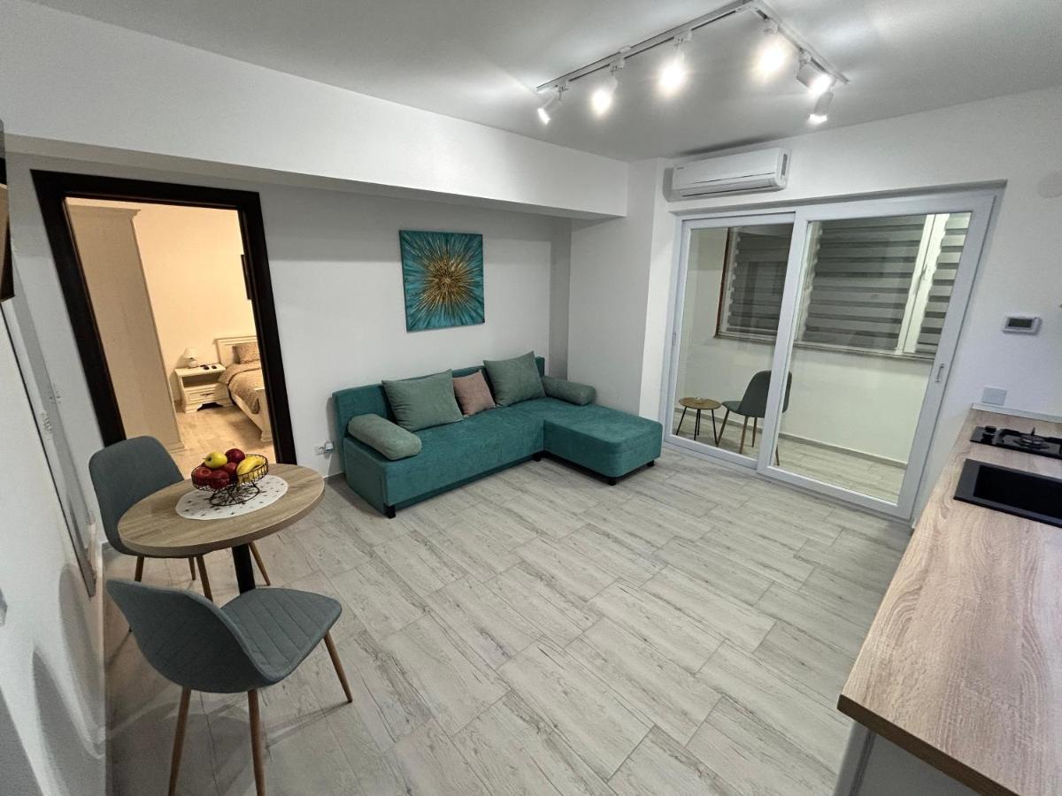1 Mai - Luxury Park Apartments - Self Check-In - Private Parking - 2 Craiova Exteriér fotografie
