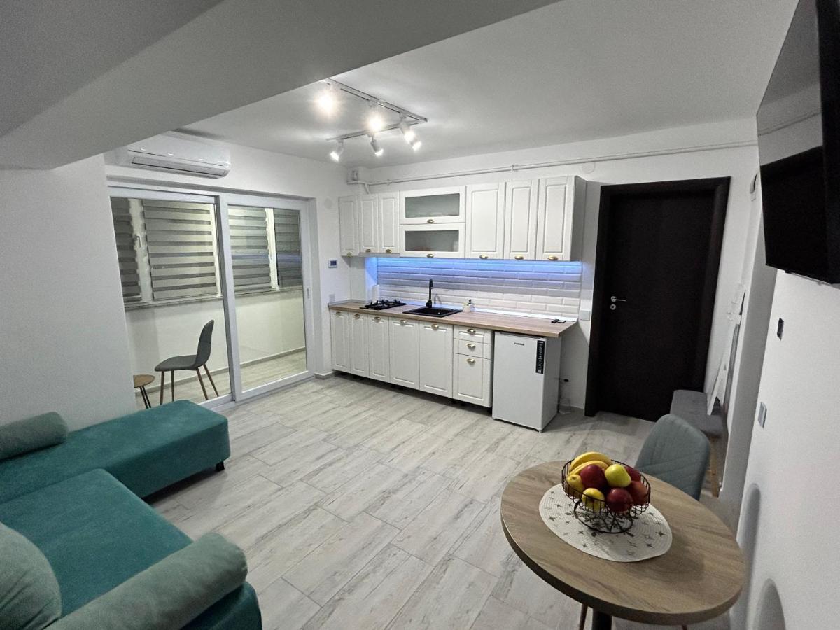 1 Mai - Luxury Park Apartments - Self Check-In - Private Parking - 2 Craiova Exteriér fotografie