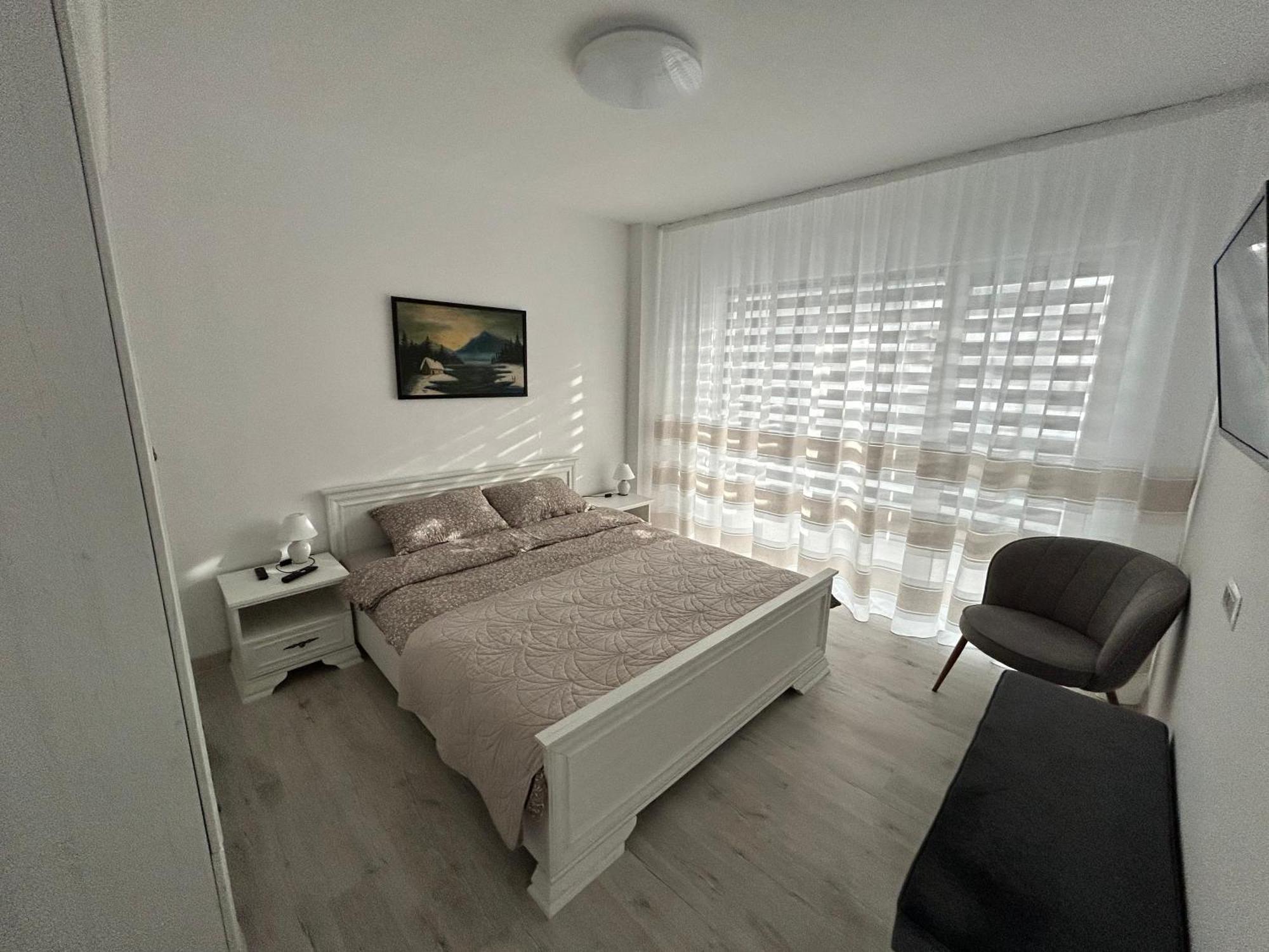 1 Mai - Luxury Park Apartments - Self Check-In - Private Parking - 2 Craiova Exteriér fotografie